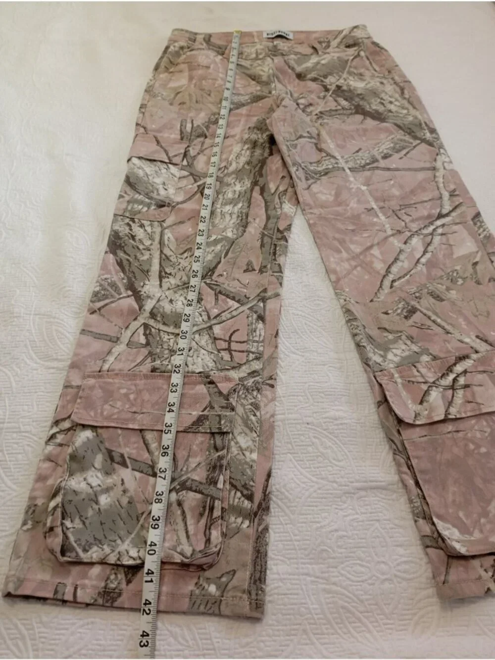 Disclosure Wide Leg Camo Cargo Pants Sz 9/29 Pink & Olive Green Pockets Utility